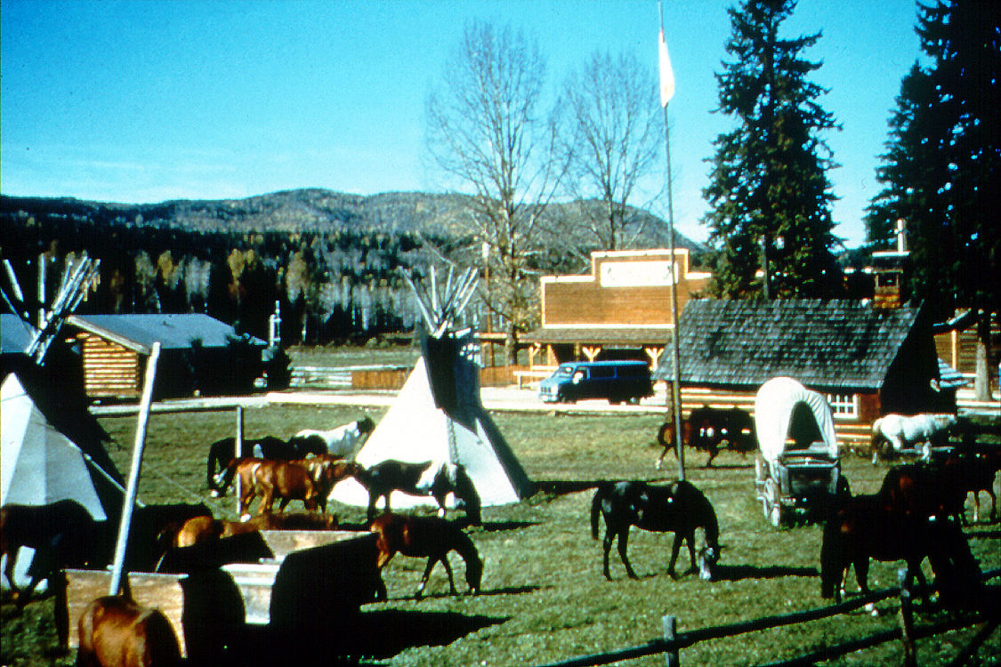 Wells Gray Guest Ranch Hotel Clearwater Exterior photo