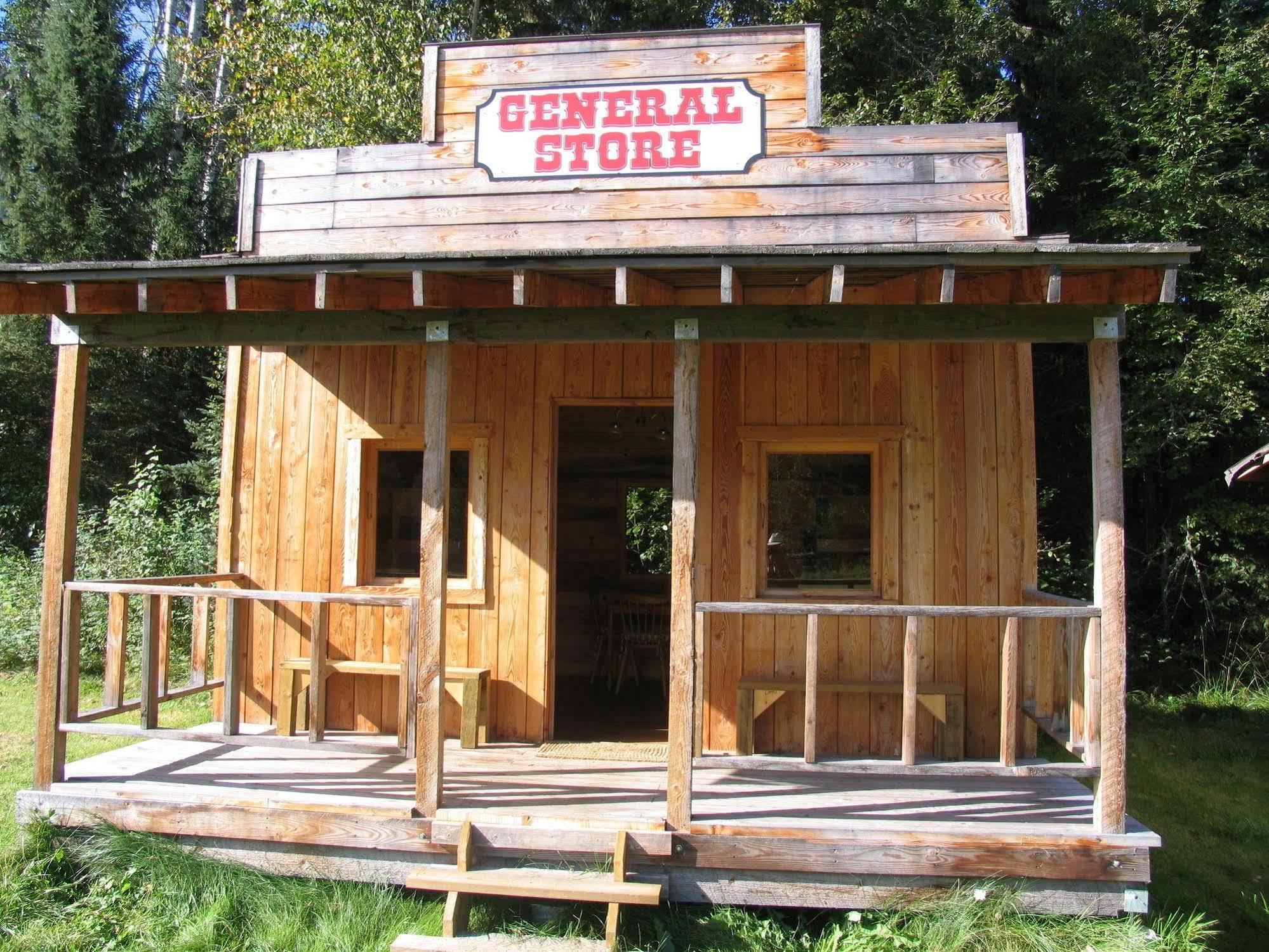 Wells Gray Guest Ranch Hotel Clearwater Exterior photo